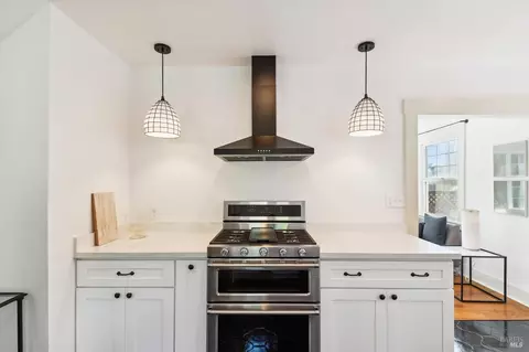 Kitchen - 214 B St, Vallejo, CA 94590 photo 3 of 4