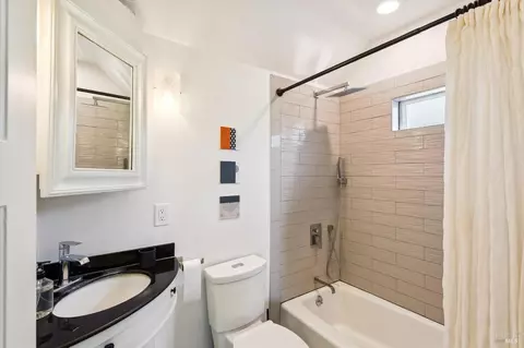 Bath - 214 B St, Vallejo, CA 94590 photo 1 of 1