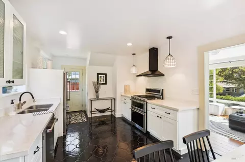 Kitchen - 214 B St, Vallejo, CA 94590 photo 4 of 4
