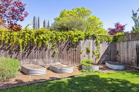 Exterior - 440 E Macarthur St, Sonoma, CA 95476 photo 13 of 14