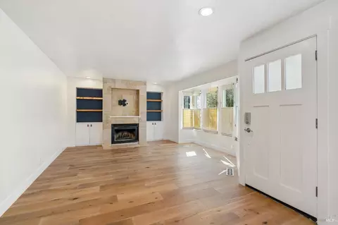 Living - 440 E Macarthur St, Sonoma, CA 95476 photo 1 of 3
