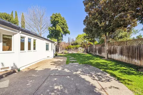 Exterior - 440 E Macarthur St, Sonoma, CA 95476 photo 9 of 14