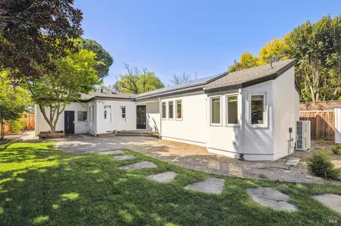 Exterior - 440 E Macarthur St, Sonoma, CA 95476 photo 7 of 14