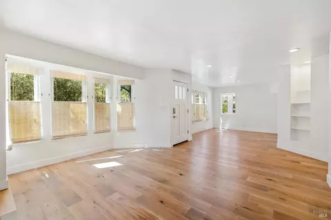 Living - 440 E Macarthur St, Sonoma, CA 95476 photo 3 of 3