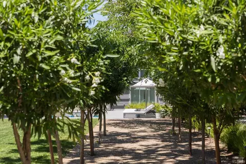 Exterior - 470 E Napa St, Sonoma, CA 95476 photo 7 of 18