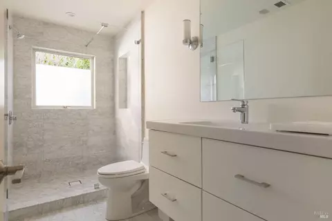 Bath - 470 E Napa St, Sonoma, CA 95476 photo 2 of 4
