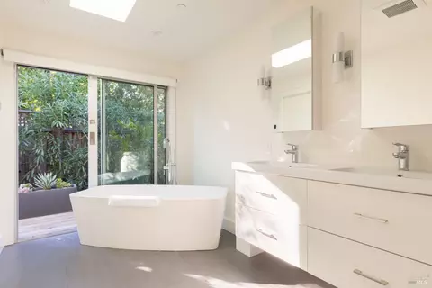 Bath - 470 E Napa St, Sonoma, CA 95476 photo 1 of 4