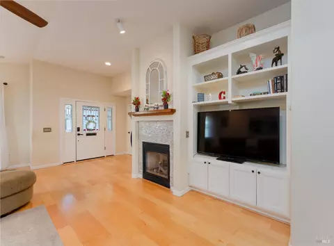 830 Cypress Ave, Ukiah, CA 95482 photo 8