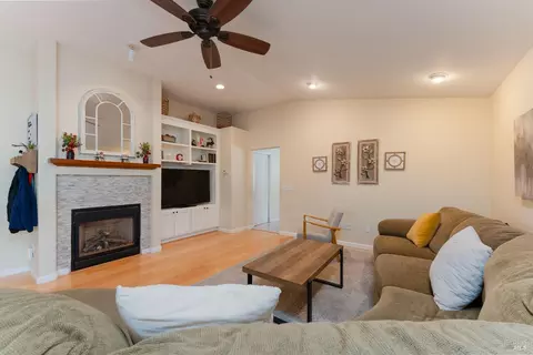 830 Cypress Ave, Ukiah, CA 95482 photo 7