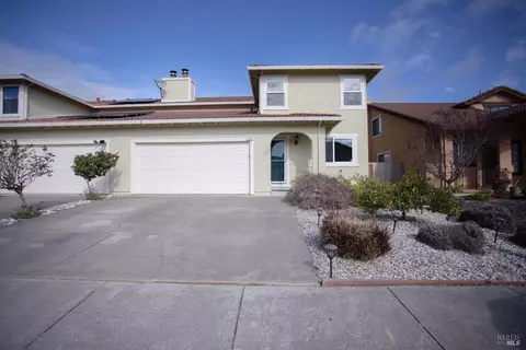 949 Hacienda Cir, Rohnert Park, CA 94928