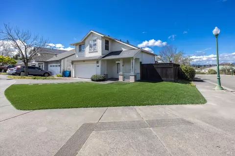 1401 Snowy Cloud Way, Santa Rosa, CA 95409