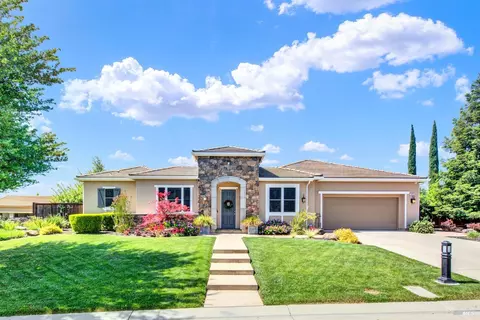 459 Peacock Way, Vacaville, CA 95688