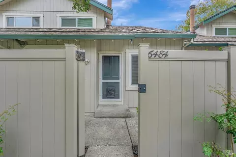 6484 Meadow Pines Ave, Rohnert Park, CA 94928
