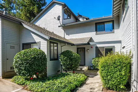 95 Village Pkwy, Napa, CA 94558