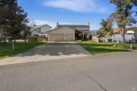 3324 Drake Ct, Lakeport, CA 95453