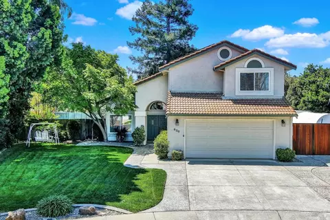 630 Sunnyvale Pl, Vacaville, CA 95687