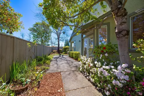 Exterior - 215 Red Mountain Dr, Cloverdale, CA 95425 photo 6 of 13