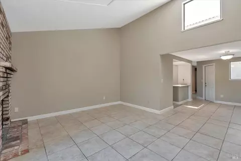 100 White Pine Dr, Vallejo, CA 94591 photo 6