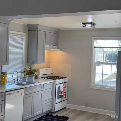 38 Parrott St, Vallejo, CA 94590 photo 7