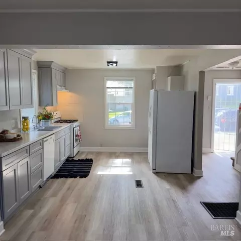 38 Parrott St, Vallejo, CA 94590 photo 8
