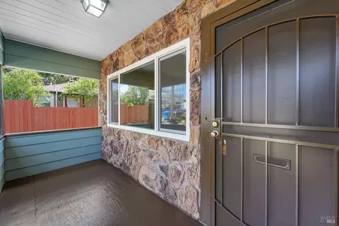 423 Benicia Rd, Vallejo, CA 94590 photo 5