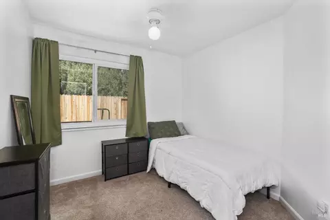 Bedroom - 2910 Cascade Ln, Fairfield, CA 94533 photo 7 of 10