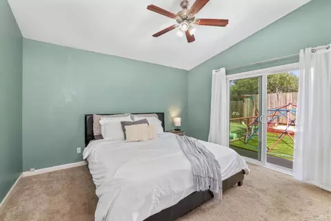 Bedroom - 2910 Cascade Ln, Fairfield, CA 94533 photo 3 of 10