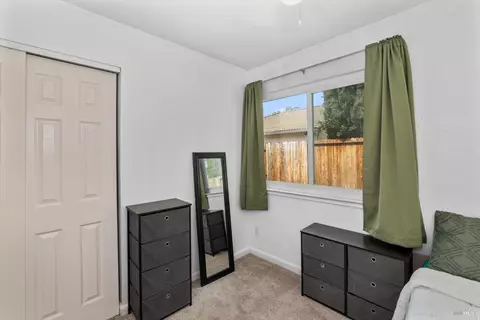 Bedroom - 2910 Cascade Ln, Fairfield, CA 94533 photo 8 of 10