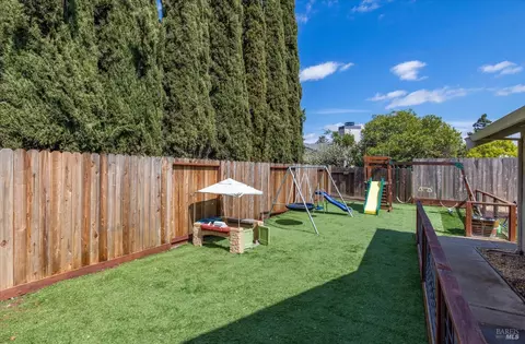 Exterior - 2910 Cascade Ln, Fairfield, CA 94533 photo 12 of 18