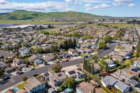 View/Area - 2910 Cascade Ln, Fairfield, CA 94533 photo 4 of 7
