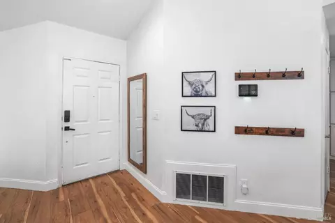 Entry Way - 2910 Cascade Ln, Fairfield, CA 94533 photo 1 of 1