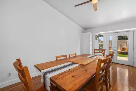 Dining - 2910 Cascade Ln, Fairfield, CA 94533 photo 2 of 5