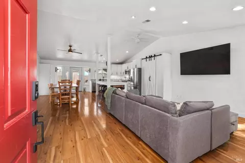 Dining - 2910 Cascade Ln, Fairfield, CA 94533 photo 1 of 5