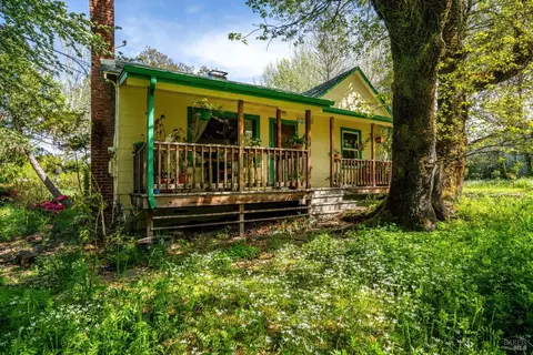 21575 Locust St, Willits, CA 95490 photo 3