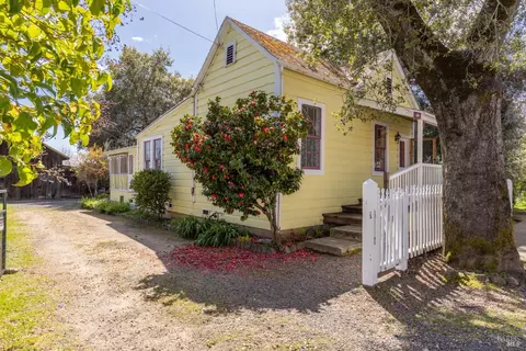 Exterior - 141 Champlain Ave, Cloverdale, CA 95425 photo 4 of 12
