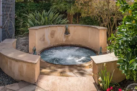 Exterior - 725 E Napa St, Sonoma, CA 95476 photo 7 of 8