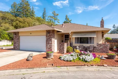 Exterior - 316 Pine Cir, Healdsburg, CA 95448 photo 2 of 13