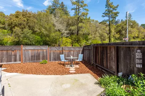 Exterior - 316 Pine Cir, Healdsburg, CA 95448 photo 4 of 13