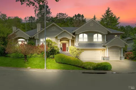 1 Hidden Oaks Dr, Novato, CA 94945