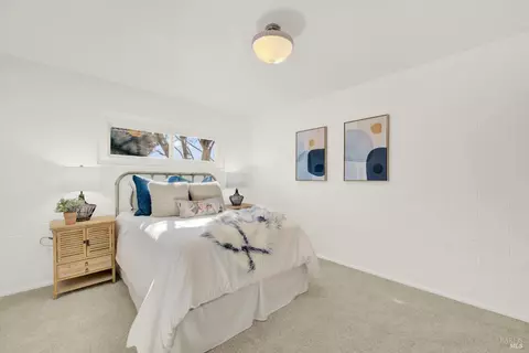 Bedroom - 941 W A St, Dixon, CA 95620 photo 7 of 9