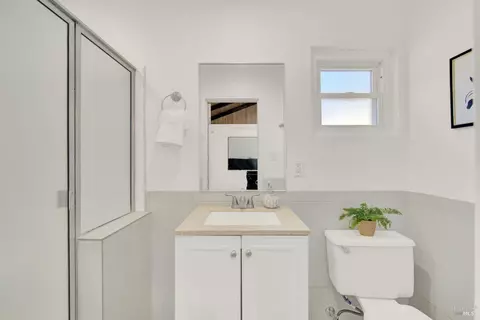 Bath - 941 W A St, Dixon, CA 95620 photo 1 of 8
