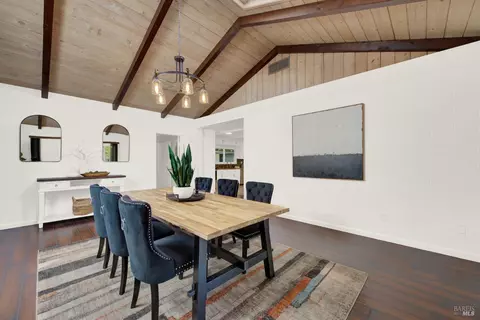 Dining - 941 W A St, Dixon, CA 95620 photo 1 of 8