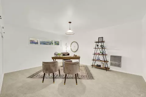 Dining - 941 W A St, Dixon, CA 95620 photo 8 of 8
