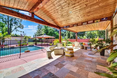 Exterior - 941 W A St, Dixon, CA 95620 photo 6 of 26