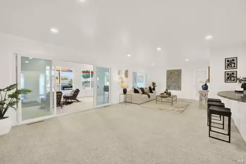 Living - 941 W A St, Dixon, CA 95620 photo 4 of 7