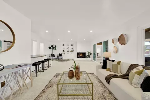 Living - 941 W A St, Dixon, CA 95620 photo 2 of 7