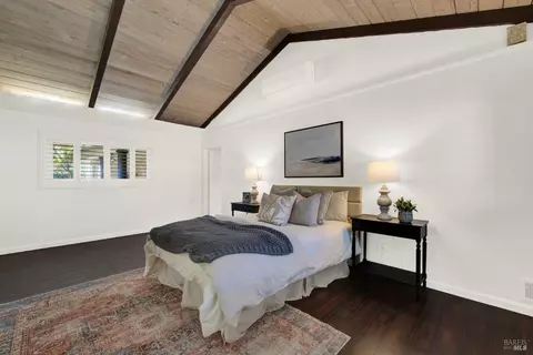 Bedroom - 941 W A St, Dixon, CA 95620 photo 5 of 9