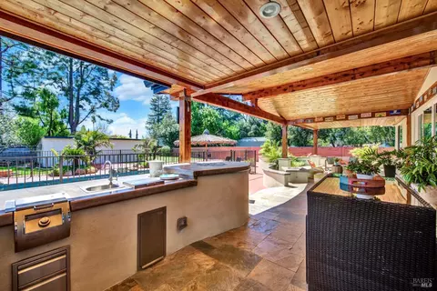 Exterior - 941 W A St, Dixon, CA 95620 photo 8 of 26