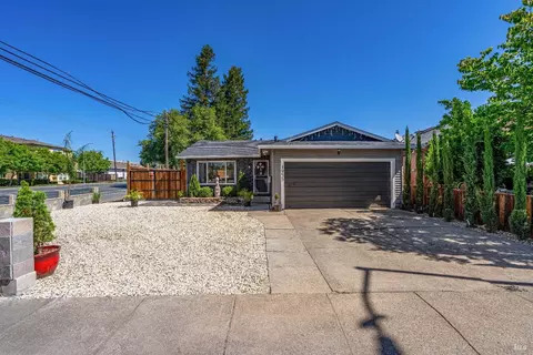 1955 Greeneich Ave, Santa Rosa, CA 95401
