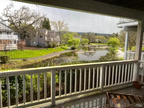 1000 Princeton Dr, Sonoma, CA 95476